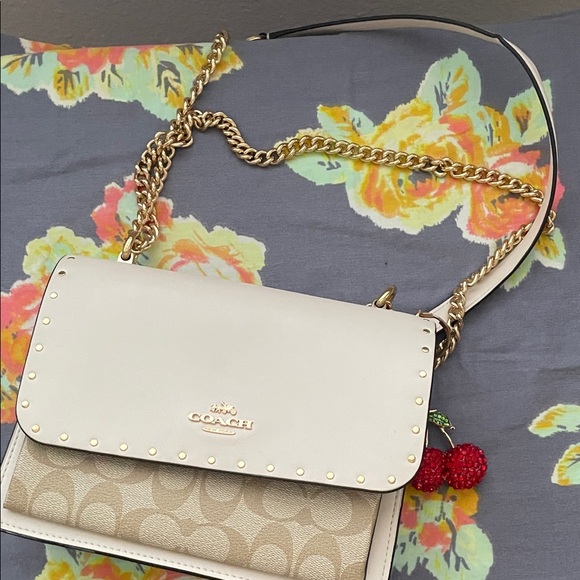 SOLD** - Picture 10 of 14